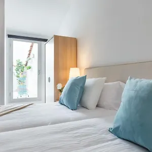 apartamentos-cornellalux.topbarcelonahotels.com/
